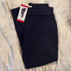Navy professional looking leggings WITH back pockets!